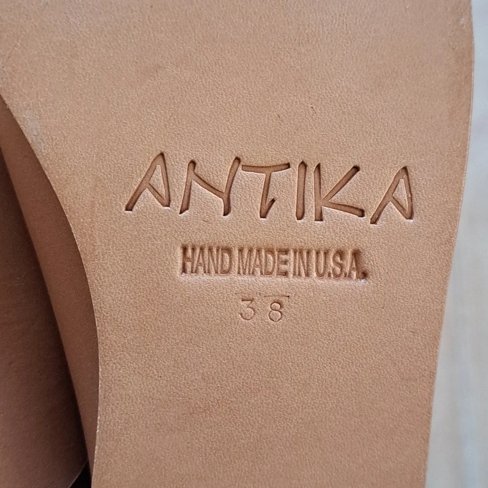 Antika beautiful minimalist